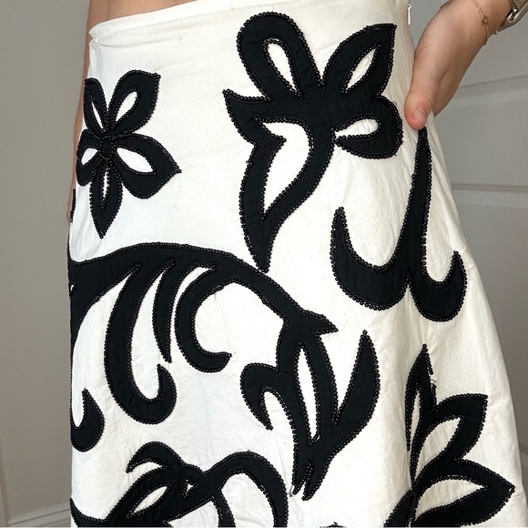 Beaded & Appliqué A-line Cotton Skirt - Picture 2 of 9